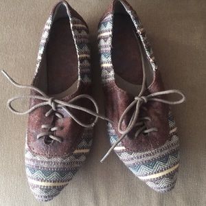 Big Buddha lace up flats size 8.5